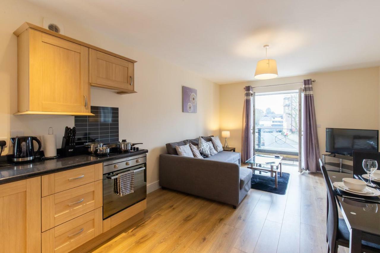 Velvet 2-Bedroom Apartment, Brewery Road, Hoddesdon Exterior foto